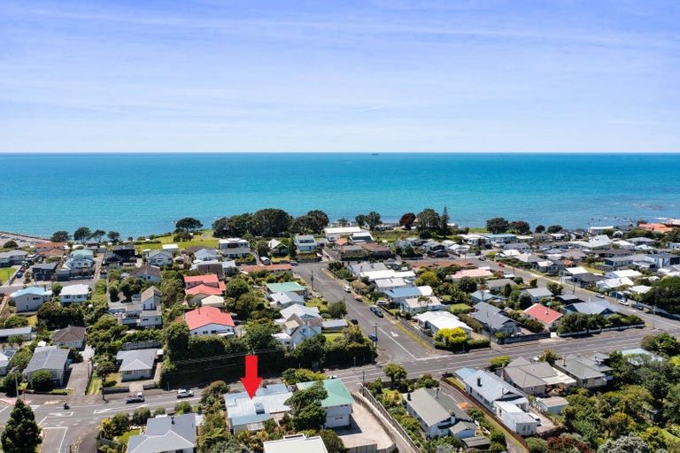 Photo of property in 383 Saint Aubyn Street, Moturoa, New Plymouth, 4310