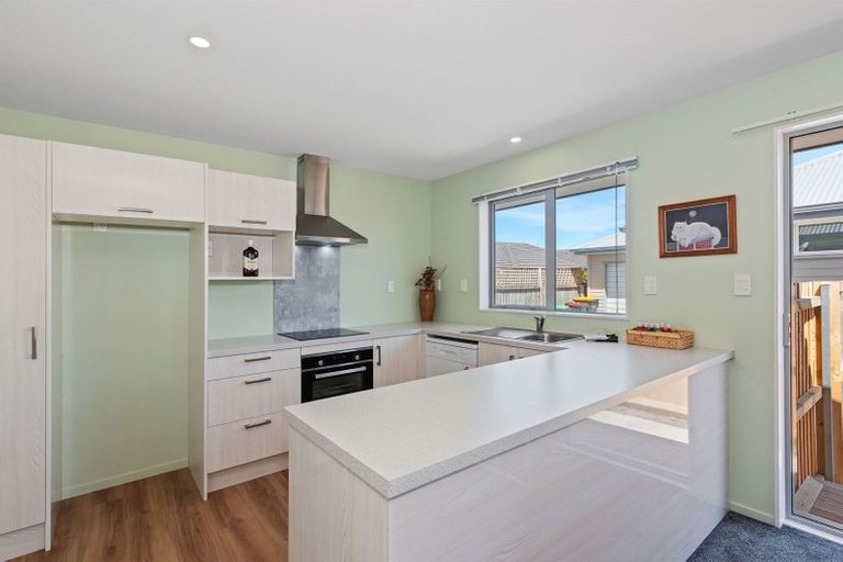 Photo of property in 2/166 Palmers Road, New Brighton, Christchurch, 8083