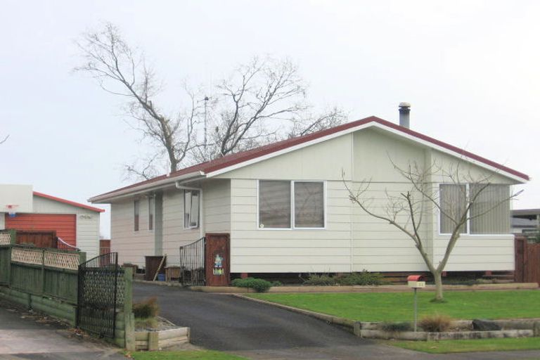 Photo of property in 23 Balmerino Crescent, Pukete, Hamilton, 3200