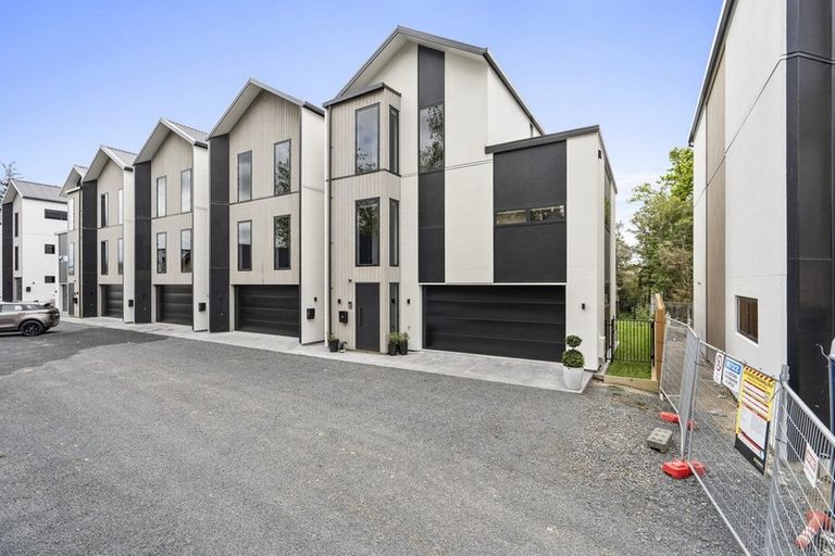 Photo of property in 19 Lakewood Lane, Cambridge, 3434