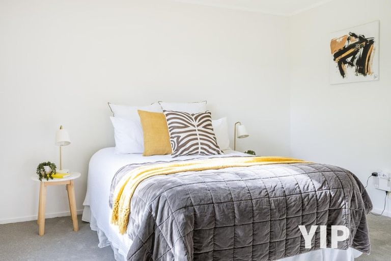 Photo of property in 10 Ellwood Place, Churton Park, Wellington, 6037