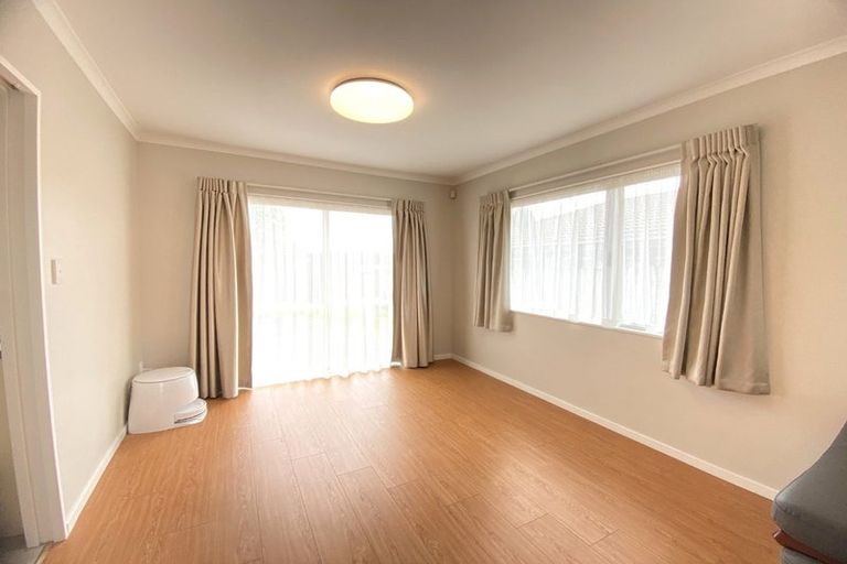 Photo of property in 9 Caragh Place, East Tamaki, Auckland, 2016