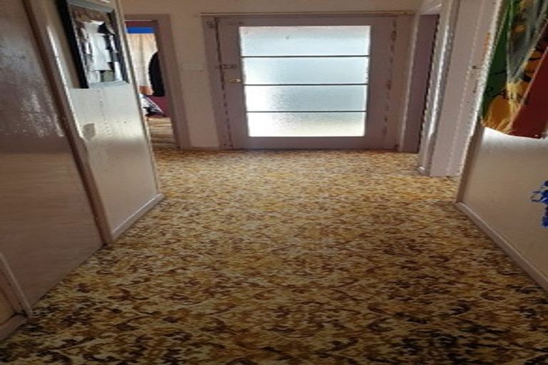 Photo of property in 2 Elizabeth Street, Patea, 4520