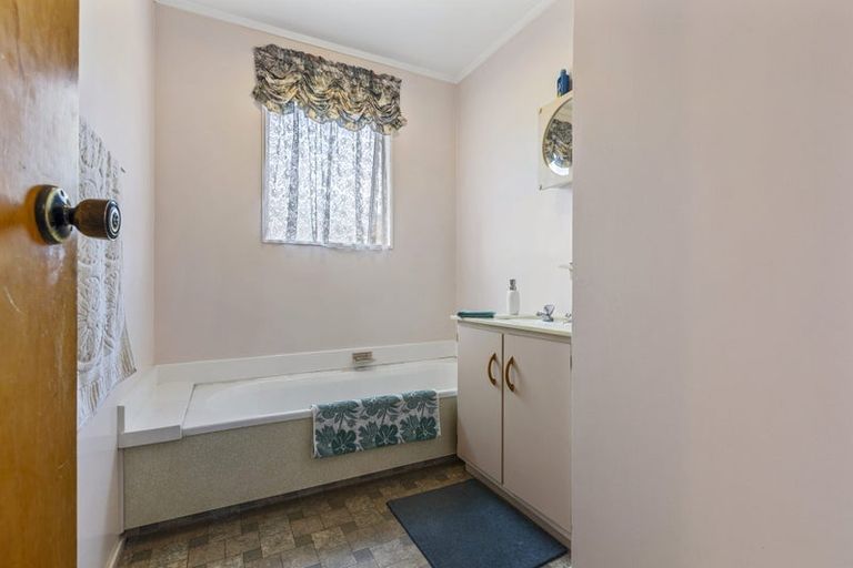 Photo of property in 33 Ryder Place, Kawerau, 3127