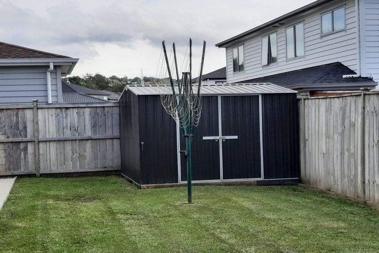 Photo of property in 11 Drumbuoy Drive, Flat Bush, Auckland, 2019