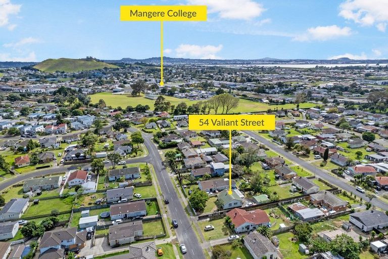 Photo of property in 54 Valiant Street, Mangere, Auckland, 2022