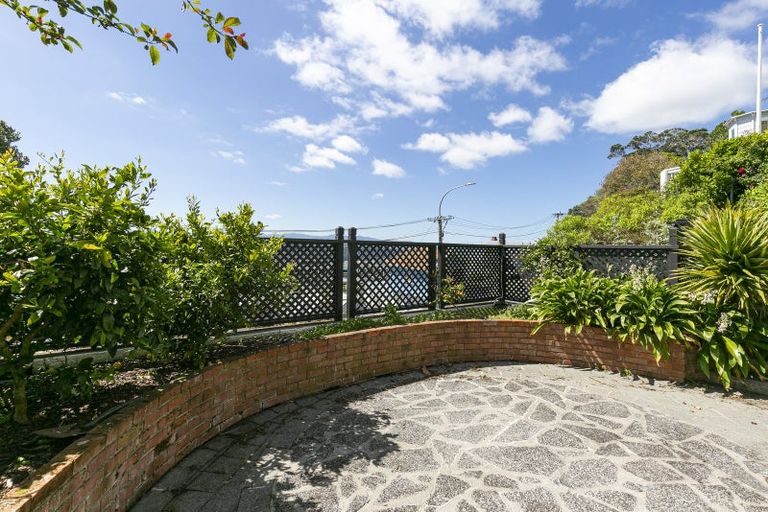 Photo of property in 22 Central Terrace, Kelburn, Wellington, 6012