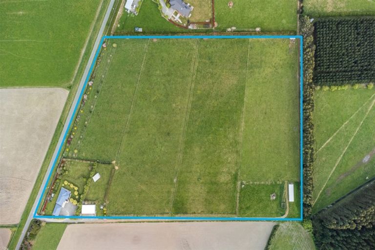 Photo of property in 964 Woodfields Road, West Eyreton, Rangiora, 7475