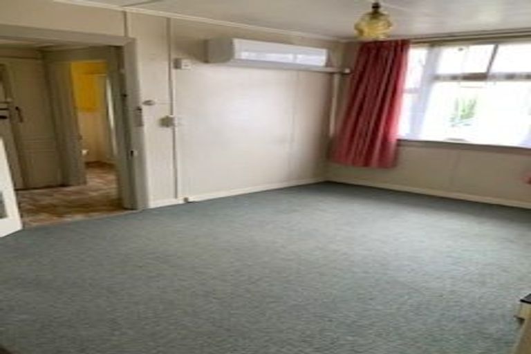 Photo of property in 300 Palmerston Street, Westport, 7825