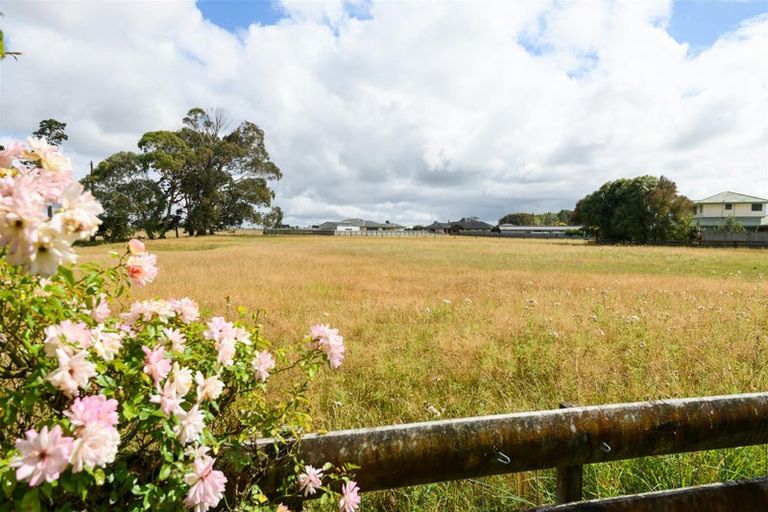 Photo of property in 14 Dunsinane Place, Marton, 4710