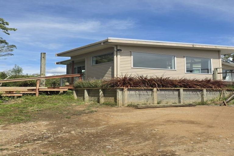 Photo of property in 1510 Otaraoa Road, Tikorangi, Waitara, 4383