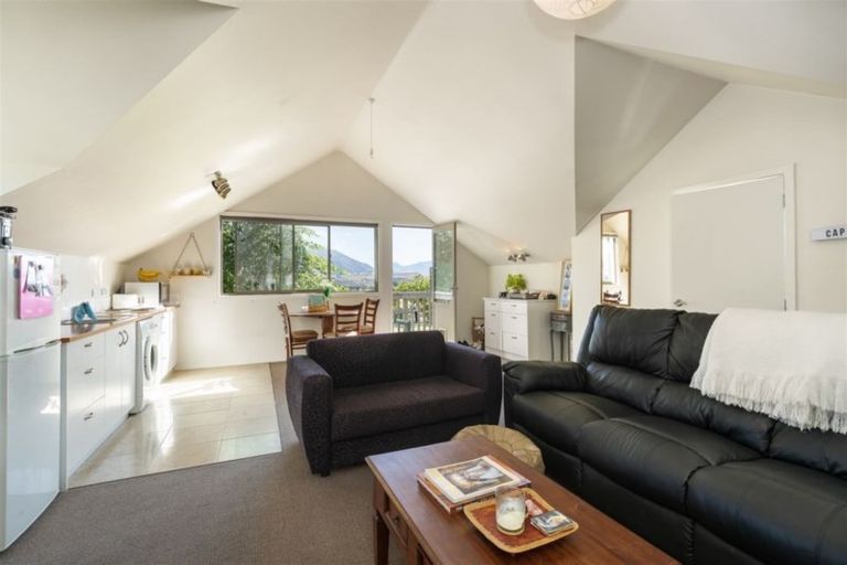 Photo of property in 18 Clan Mac Road, Albert Town, Wanaka, 9382