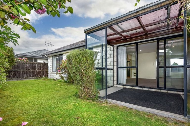 Photo of property in 1/6 Chardale Street, Avondale, Christchurch, 8061