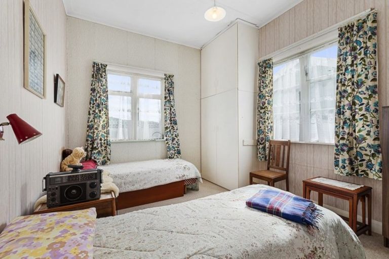 Photo of property in 34 Volga Street, Island Bay, Wellington, 6023