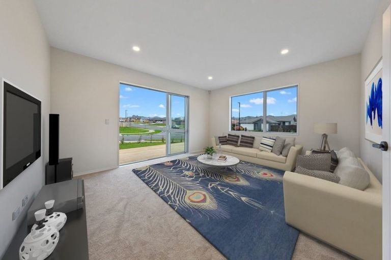 Photo of property in 43 Harriet Johnston Drive, Pokeno, 2402