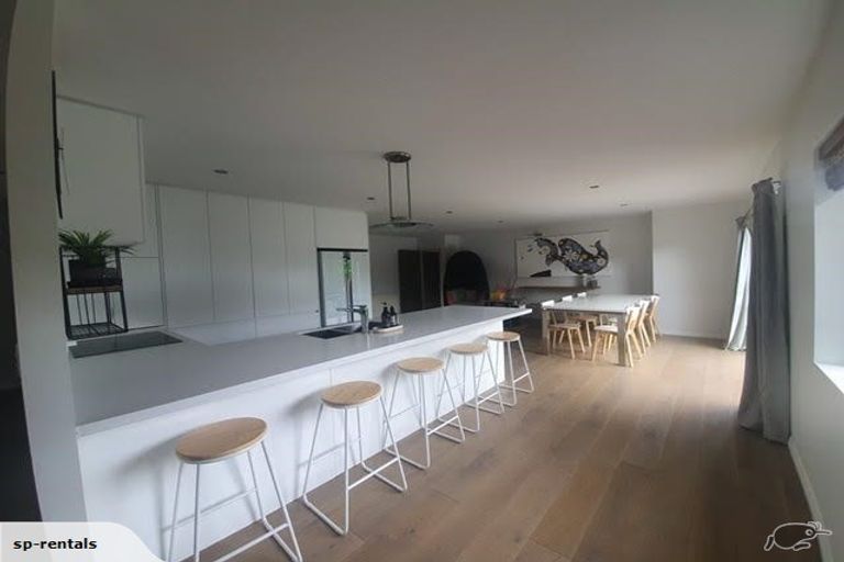 Photo of property in 39 Rere Road, Lake Hayes, Queenstown, 9304