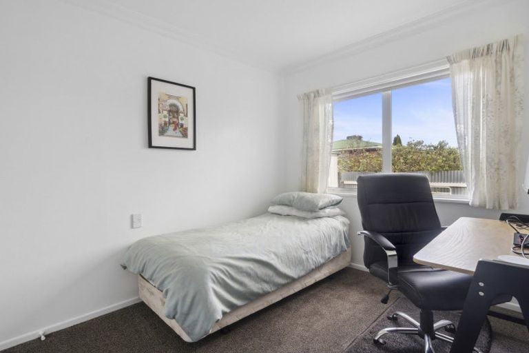 Photo of property in 5 Mersey Street, Levin, 5510