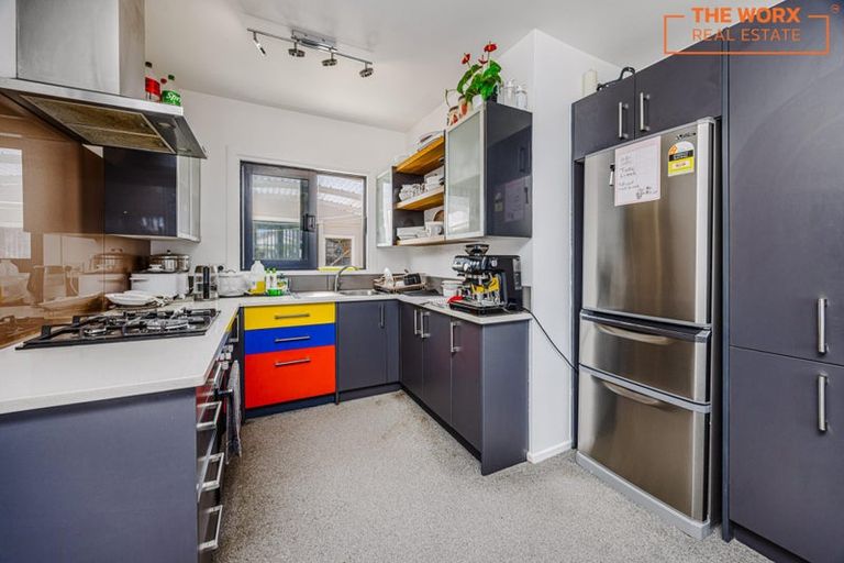 Photo of property in 28 Driver Road, Mangere East, Auckland, 2024