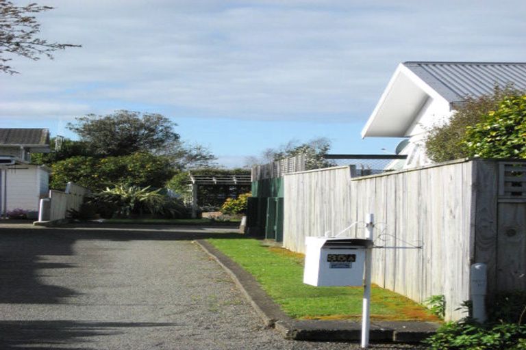 Photo of property in 35a Highbury Drive, Levin, 5510