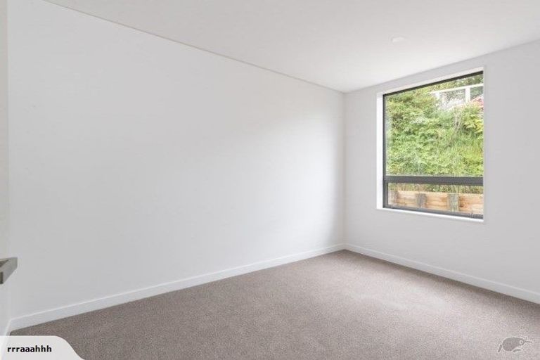 Photo of property in 3/7 Handyside Street, Tawa, Wellington, 5028
