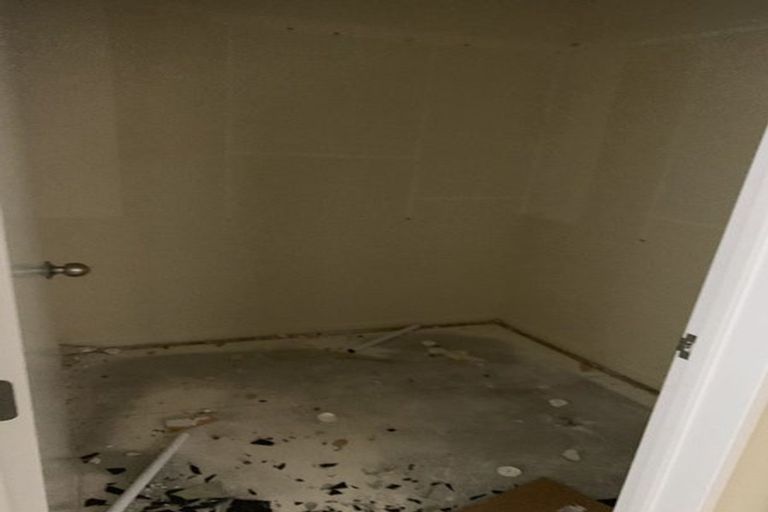 Photo of property in 1/8a Gray Avenue, Mangere East, Auckland, 2024