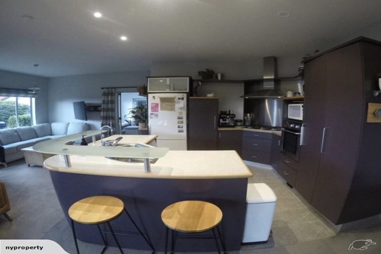 Photo of property in 13 Oriental Parade, Papamoa Beach, Papamoa, 3118