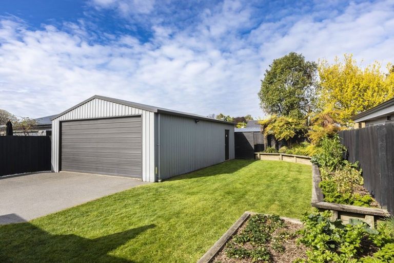 Photo of property in 42 Petrie Street, Richmond, Christchurch, 8013