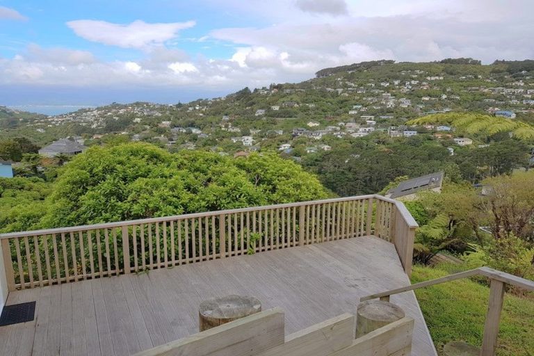 Photo of property in 77 Chartwell Drive, Crofton Downs, Wellington, 6035