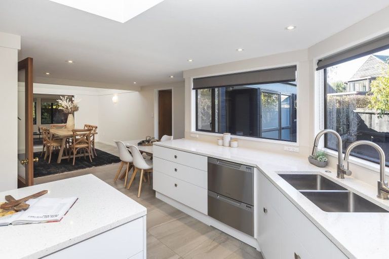 Photo of property in 9 Frith Place, Burnside, Christchurch, 8053