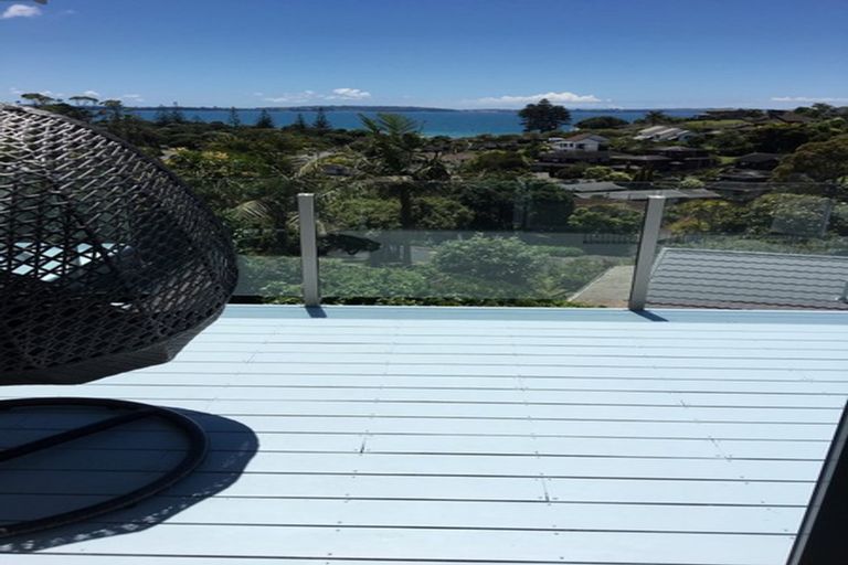 Photo of property in 1007a Beach Road, Torbay, Auckland, 0630