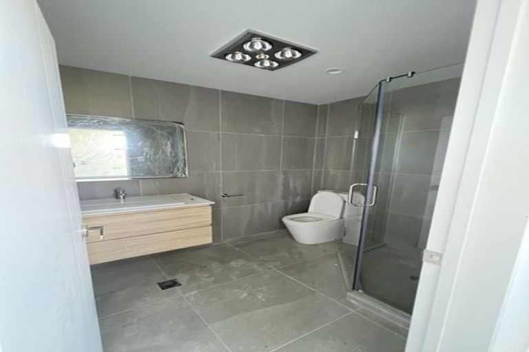 Photo of property in 77 Kaha Road, Papakura, 2110