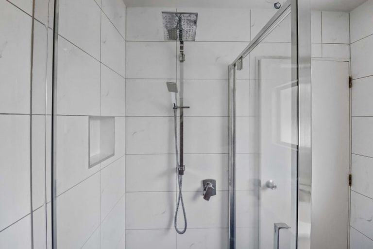 Photo of property in 32 Ring Lane, Paparangi, Wellington, 6037