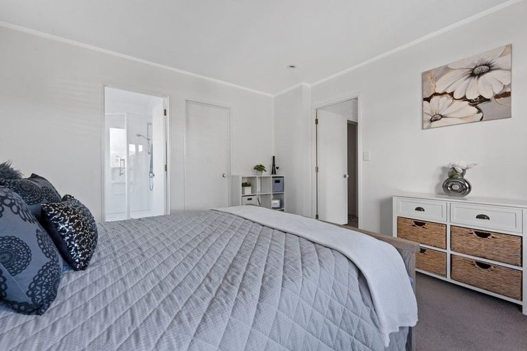 Photo of property in 24 Onepu Lane, Manly, Whangaparaoa, 0930