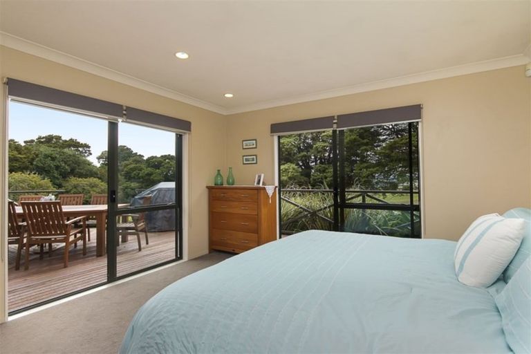 Property details for 35 Bald Hill Road, Waiuku, Pukekohe, 2678