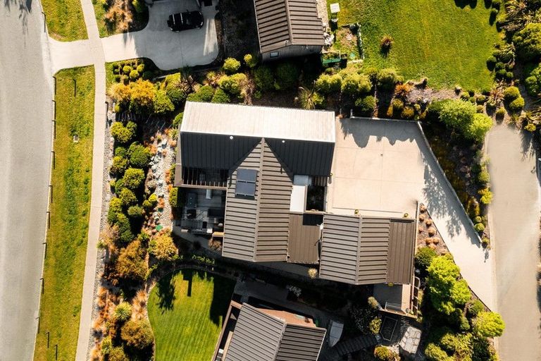 Photo of property in 9 Mckellar Drive, Jacks Point, Queenstown, 9371