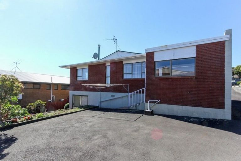Photo of property in 1/16 Kellyville Heights, Merrilands, New Plymouth, 4312