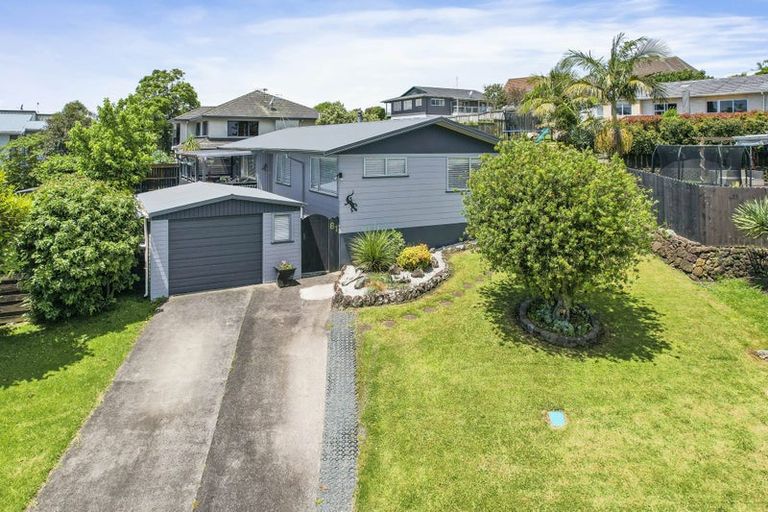 Photo of property in 61 Robbies Road, Shelly Park, Auckland, 2014