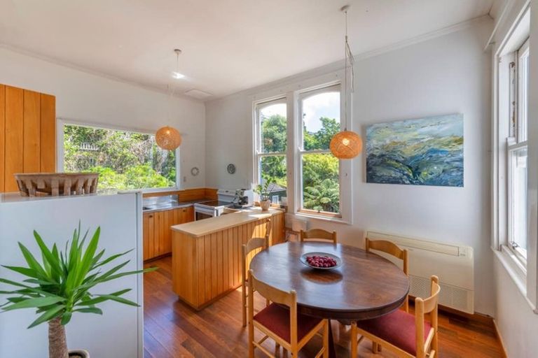 Photo of property in 348 The Terrace, Te Aro, Wellington, 6011