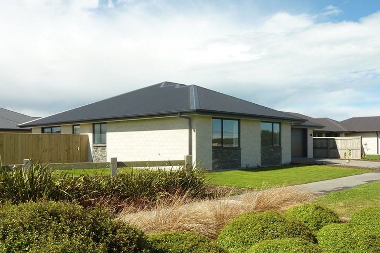 Photo of property in 38 Petries Road, Woodend, 7610