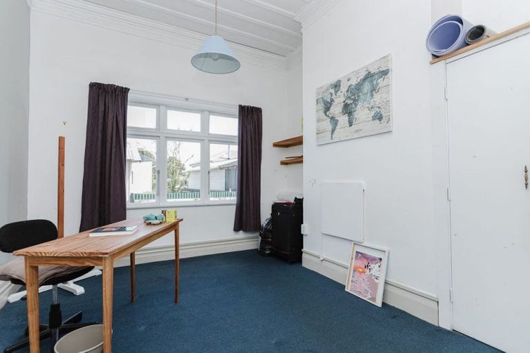 Photo of property in 11 Waterloo Street, Dannevirke, 4930