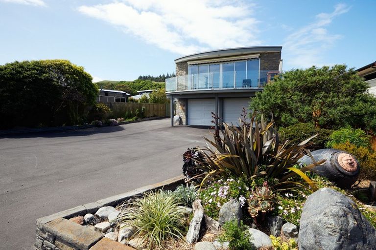 Photo of property in 69 South Bay Parade, South Bay, Kaikoura, 7300