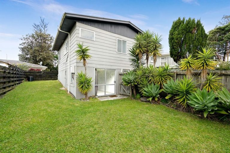 Photo of property in 2/85 Diana Drive, Glenfield, Auckland, 0627