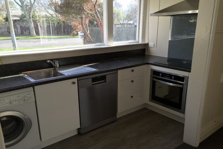 Photo of property in 62 Mathesons Road, Phillipstown, Christchurch, 8011