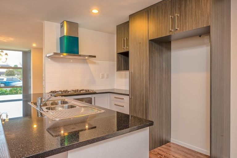 Photo of property in 200 Porchester Road, Takanini, 2112