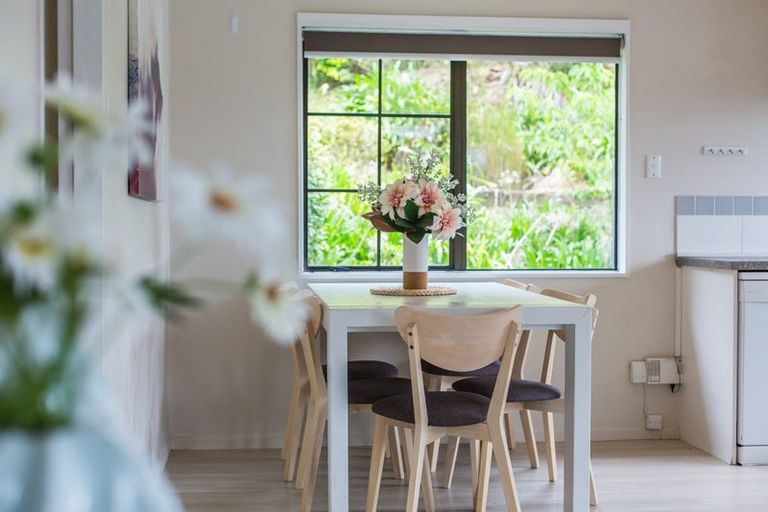 Photo of property in 64 Albatross Close, Whitby, Porirua, 5024