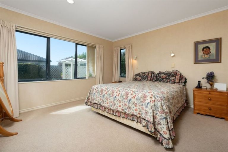 Photo of property in 1 Amberley Crescent, Bethlehem, Tauranga, 3110