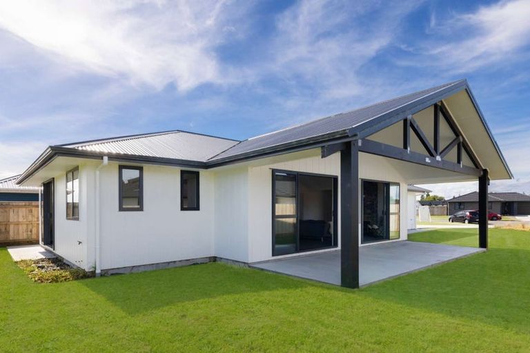 Photo of property in 30 Oldfield Lane, Marton, 4710