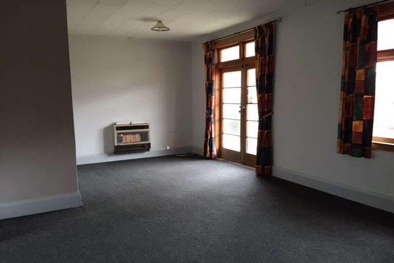 Photo of property in 214 Ferguson Street, Palmerston North, 4410