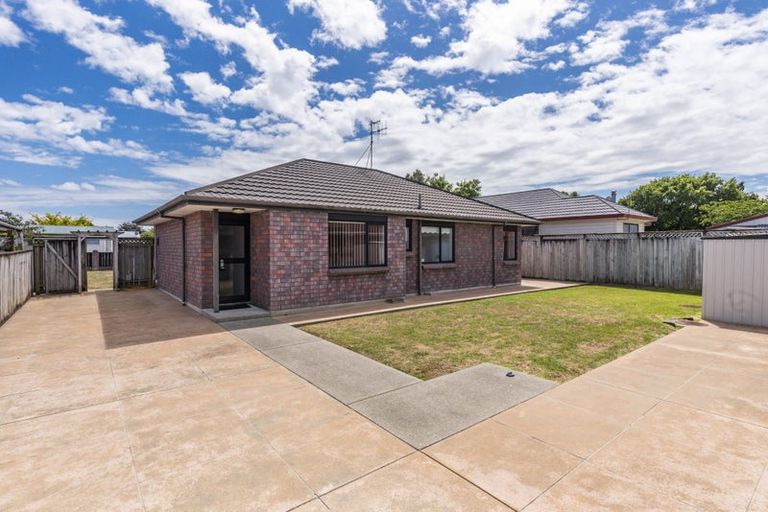 Photo of property in 62 Arawhata Road, Paraparaumu, 5032