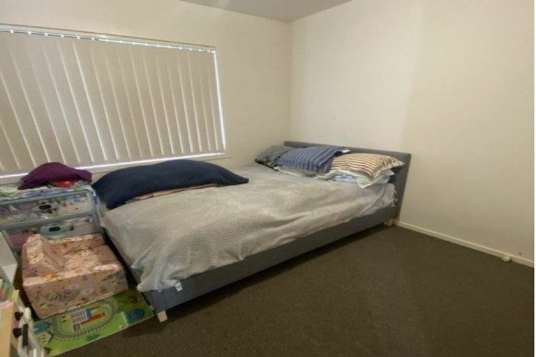 Photo of property in 77 Carrington Avenue, Silverdale, Hamilton, 3216